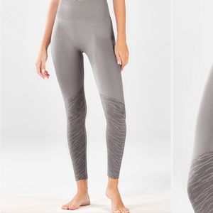 Fabletics Womens Gray High Waisted Zebra Print Seamless Legging Size Medium